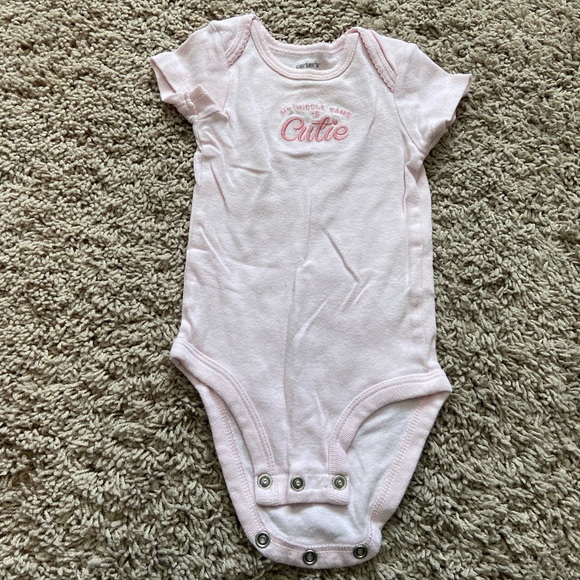 Carter’s Set of 3 Short Sleeved Onesies - Picture 4 of 7